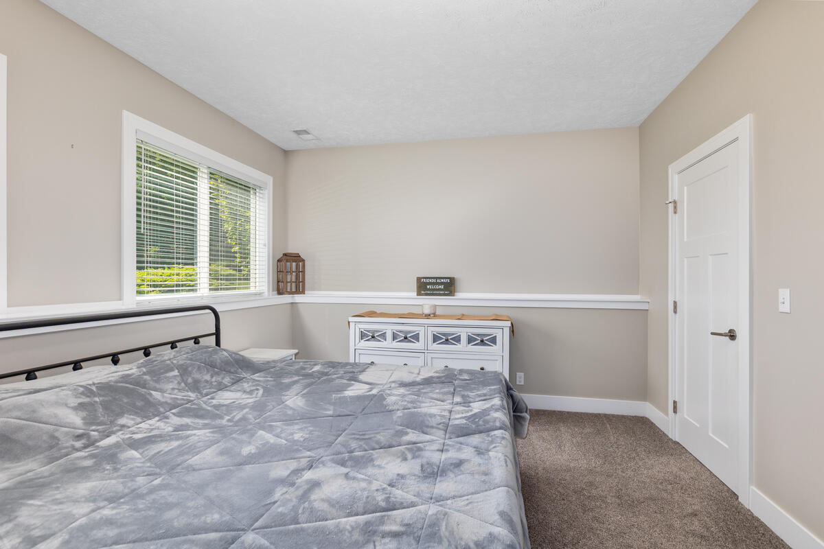 9579 Arrowcrest Drive NE Rockford MI 49341