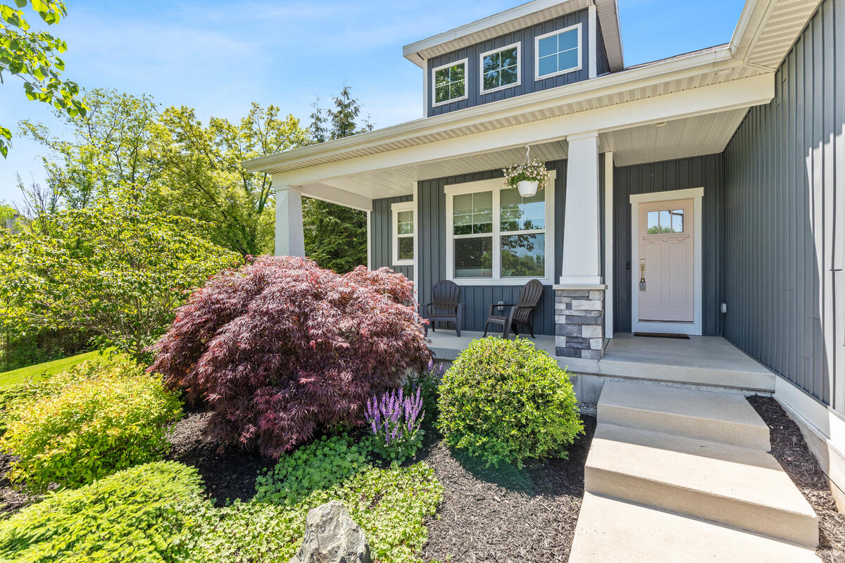 9579 Arrowcrest Drive NE Rockford MI 49341