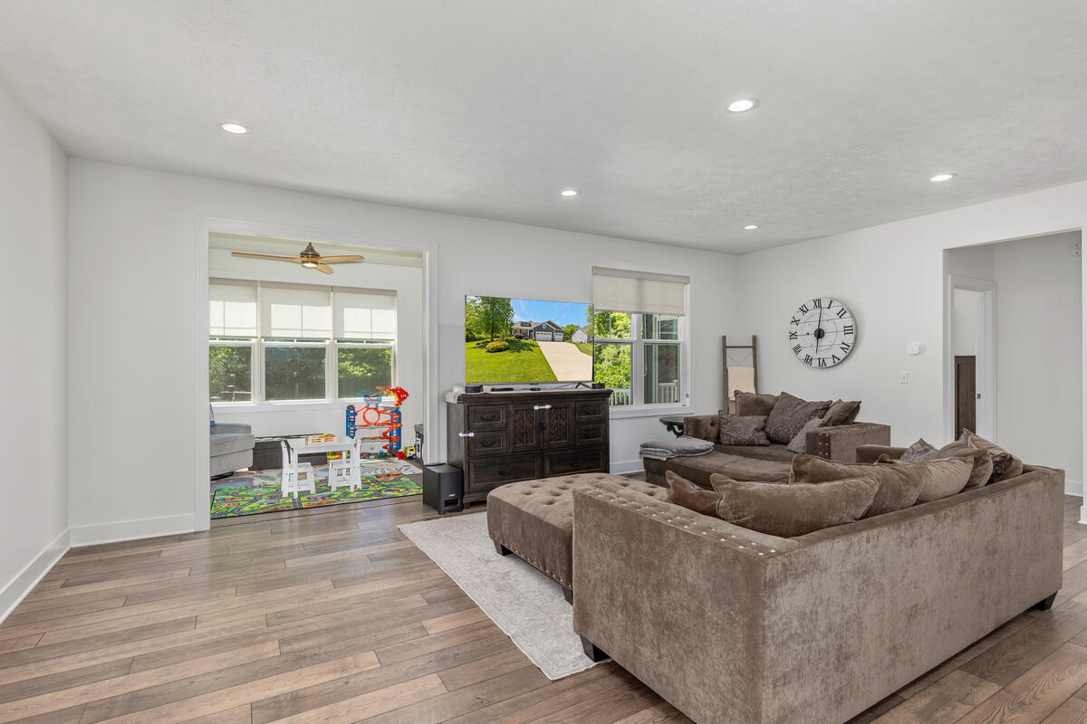 9579 Arrowcrest Drive NE Rockford MI 49341