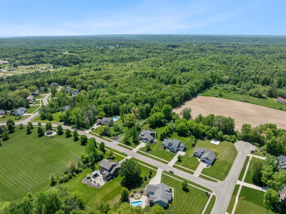 9579 Arrowcrest Drive NE Rockford MI 49341