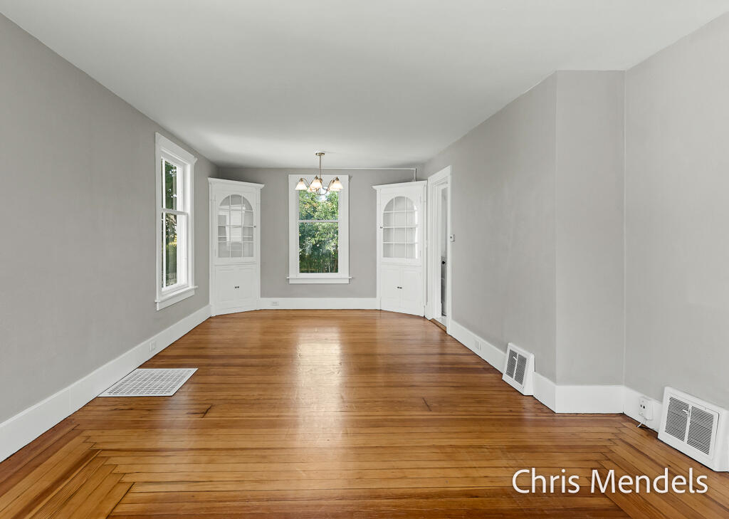 1013 Pennoyer Avenue Grand Haven MI 49417