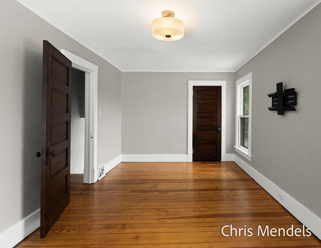1013 Pennoyer Avenue Grand Haven MI 49417