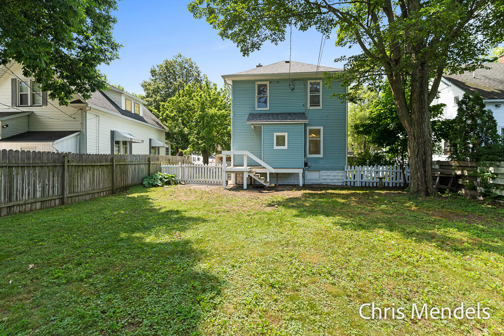 1013 Pennoyer Avenue Grand Haven MI 49417