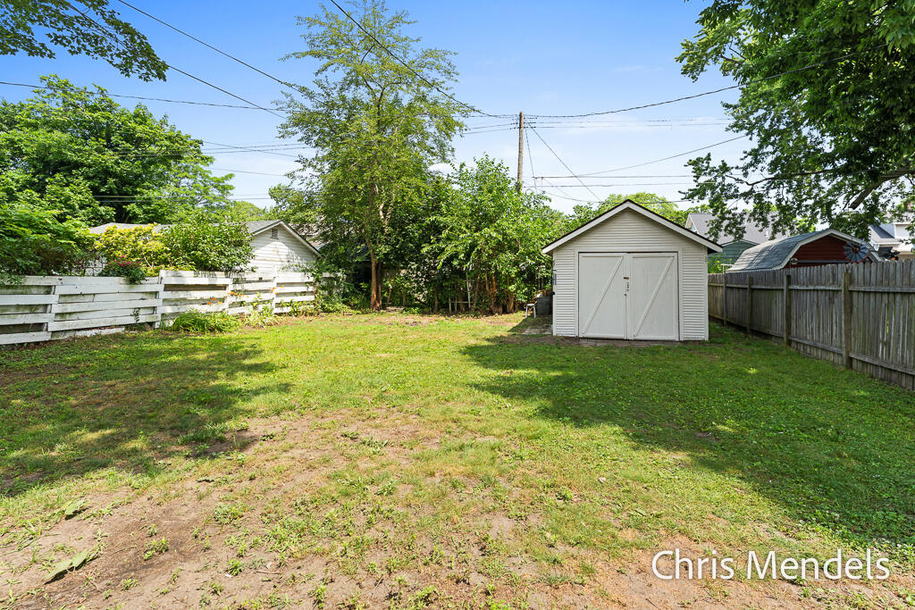 1013 Pennoyer Avenue Grand Haven MI 49417