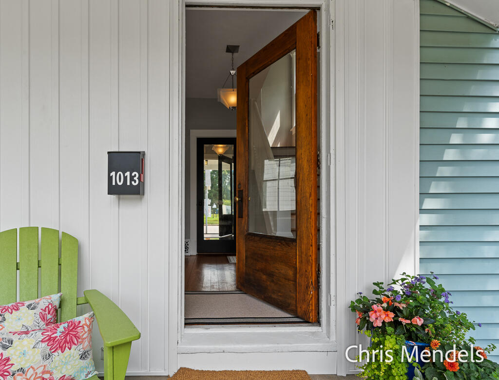 1013 Pennoyer Avenue Grand Haven MI 49417
