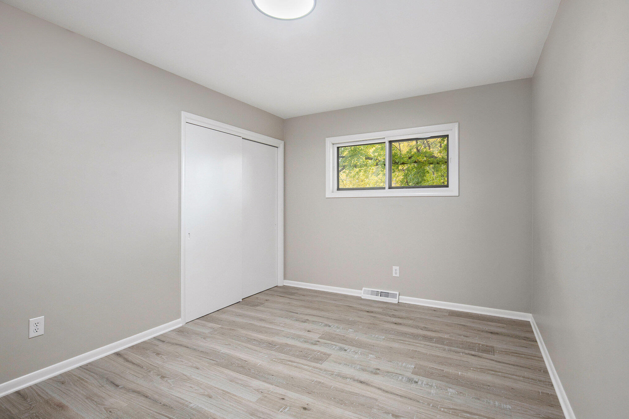 3935 Grape Avenue NE Grand Rapids MI 49525