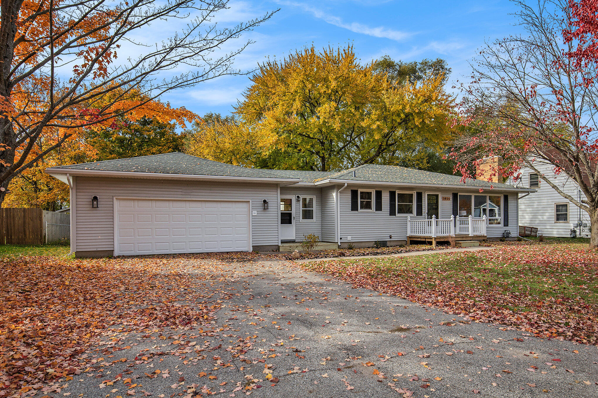 3935 Grape Avenue NE Grand Rapids MI 49525