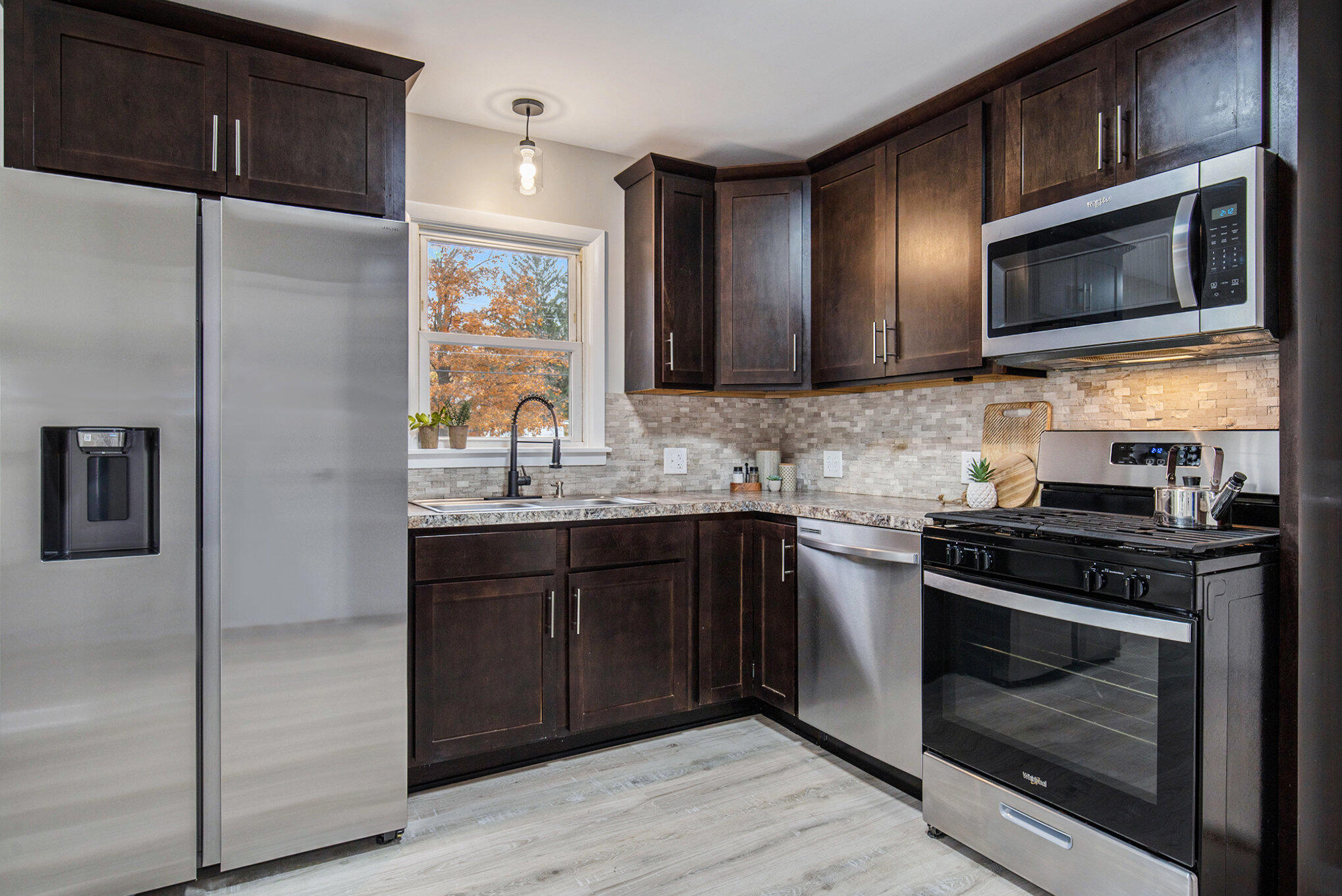 3935 Grape Avenue NE Grand Rapids MI 49525