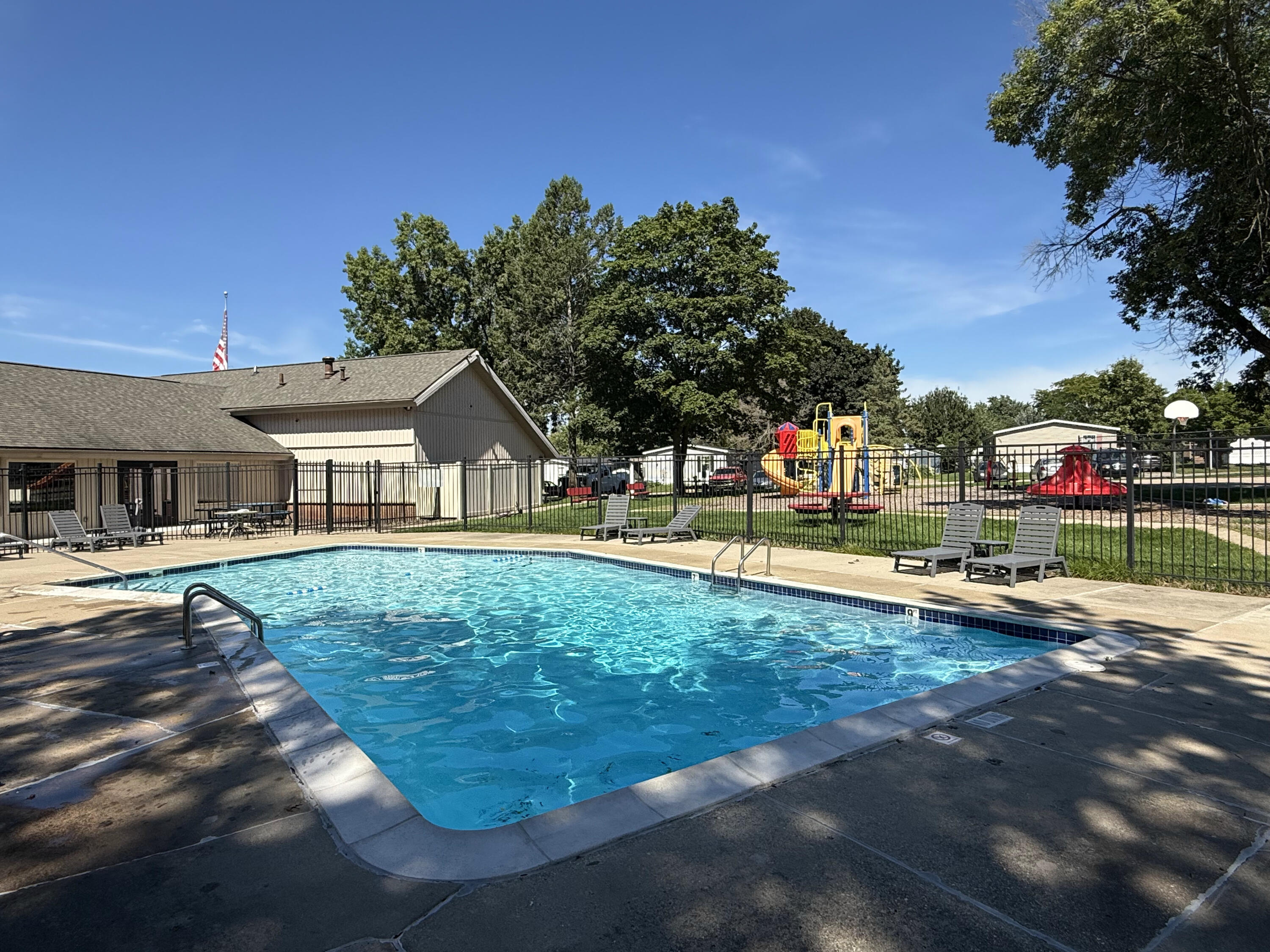 3692 Sun Valley Street NW Grand Rapids MI 49544