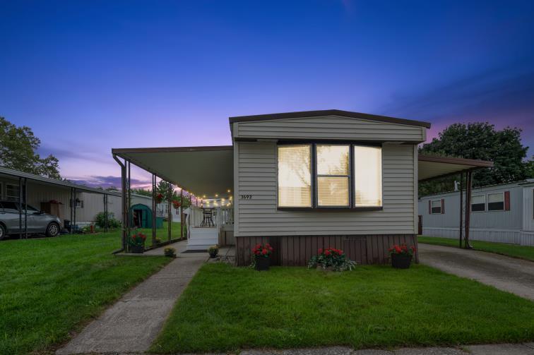 3692 Sun Valley Street NW Grand Rapids MI 49544