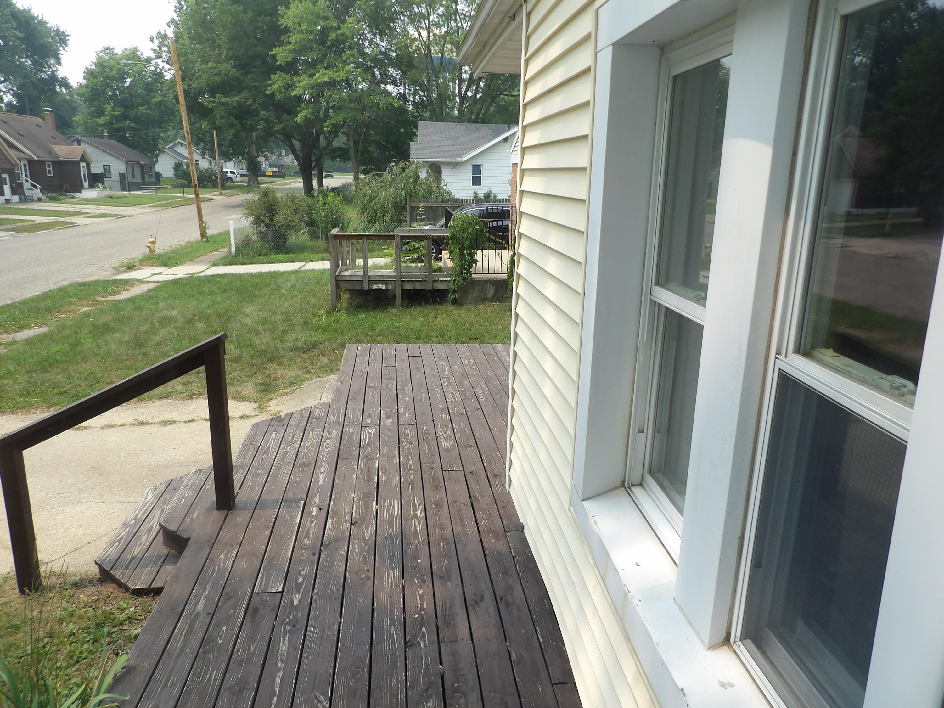 921 Burns Street Niles MI 49120