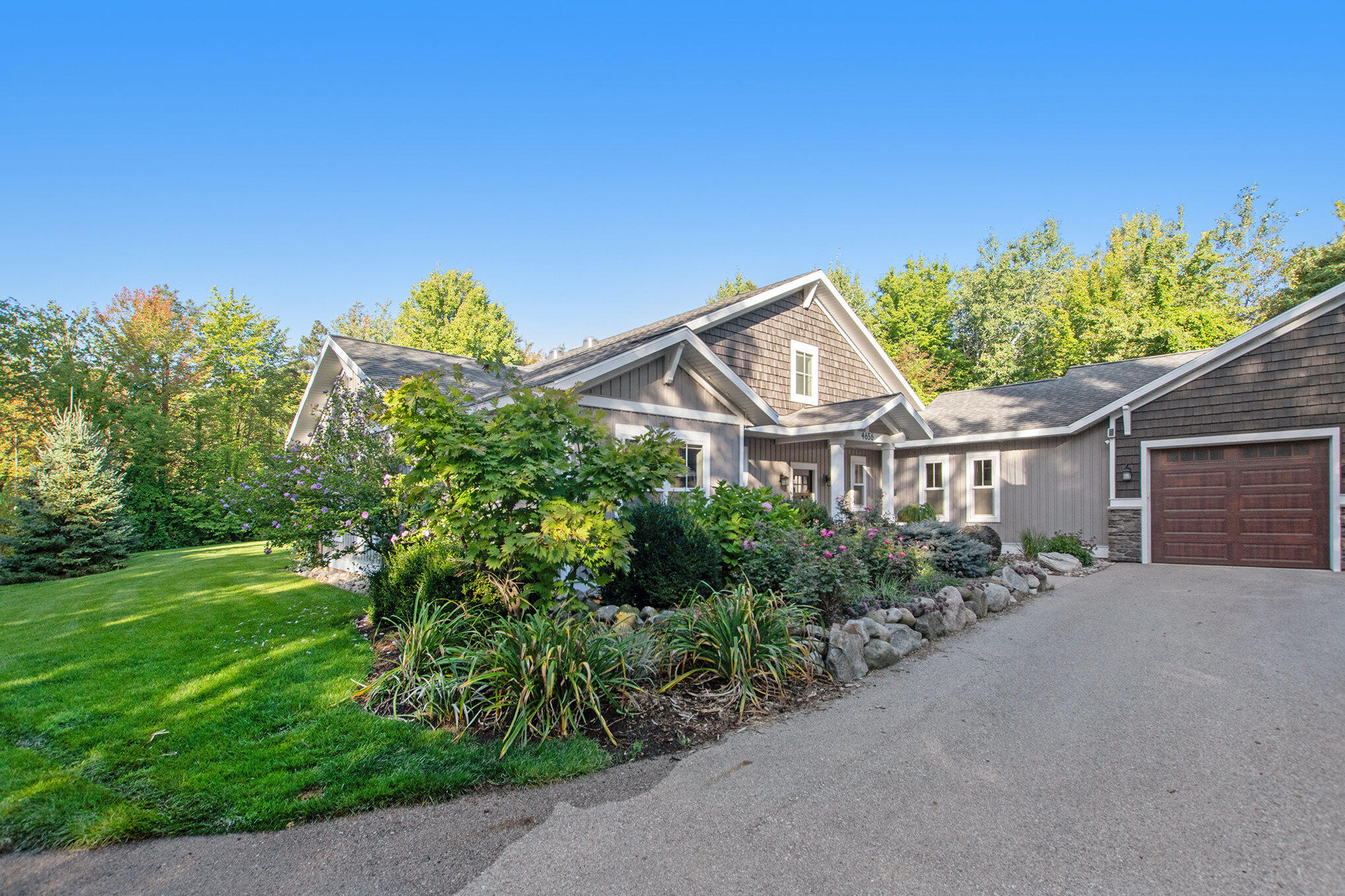 4656 Arbor Trail Holland MI 49423