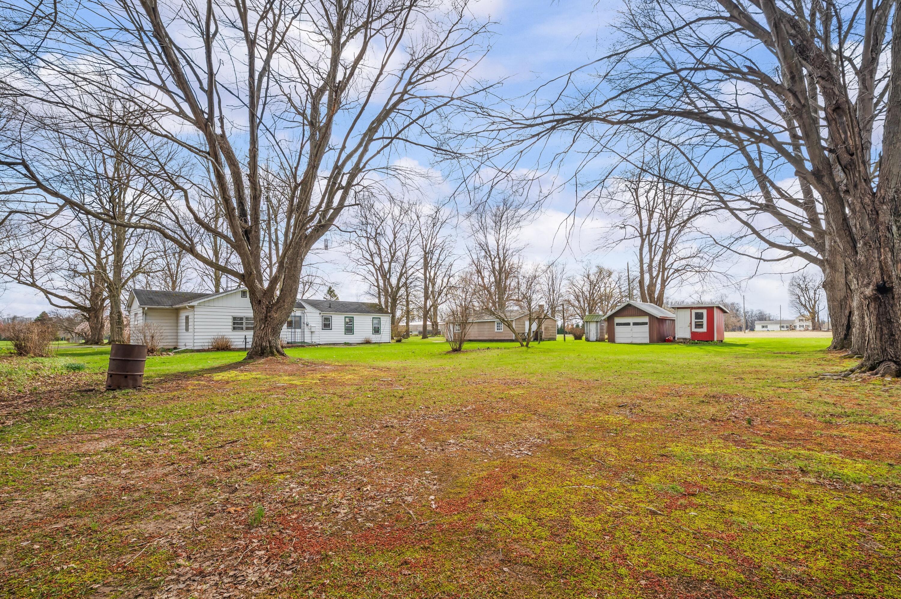 55796 92nd Avenue Dowagiac MI 49047