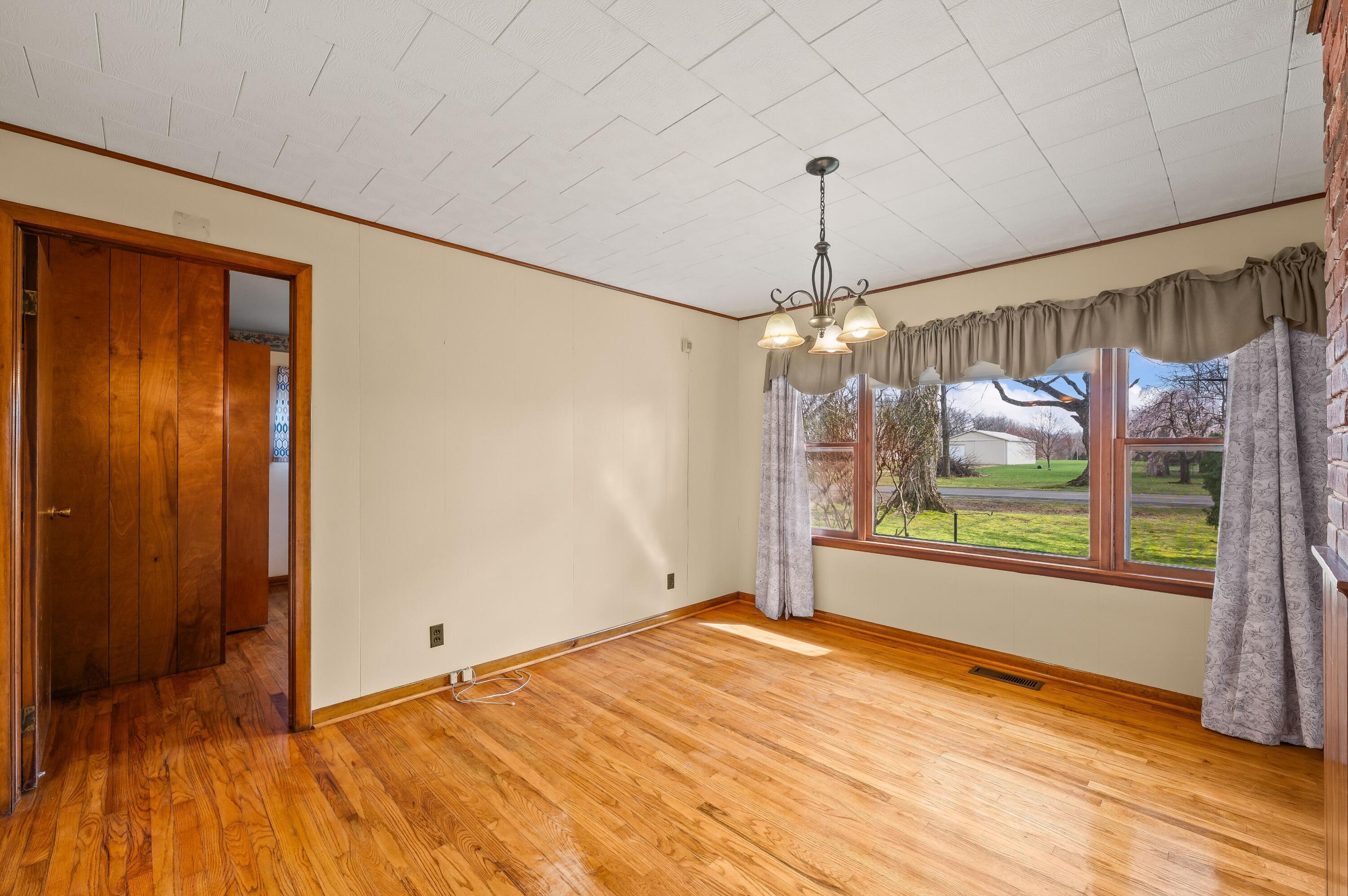 55796 92nd Avenue Dowagiac MI 49047