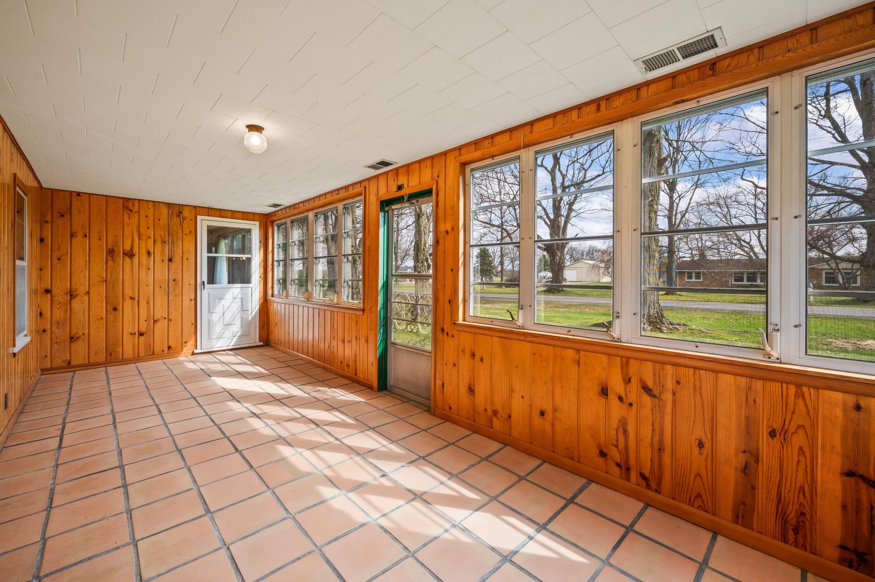 55796 92nd Avenue Dowagiac MI 49047