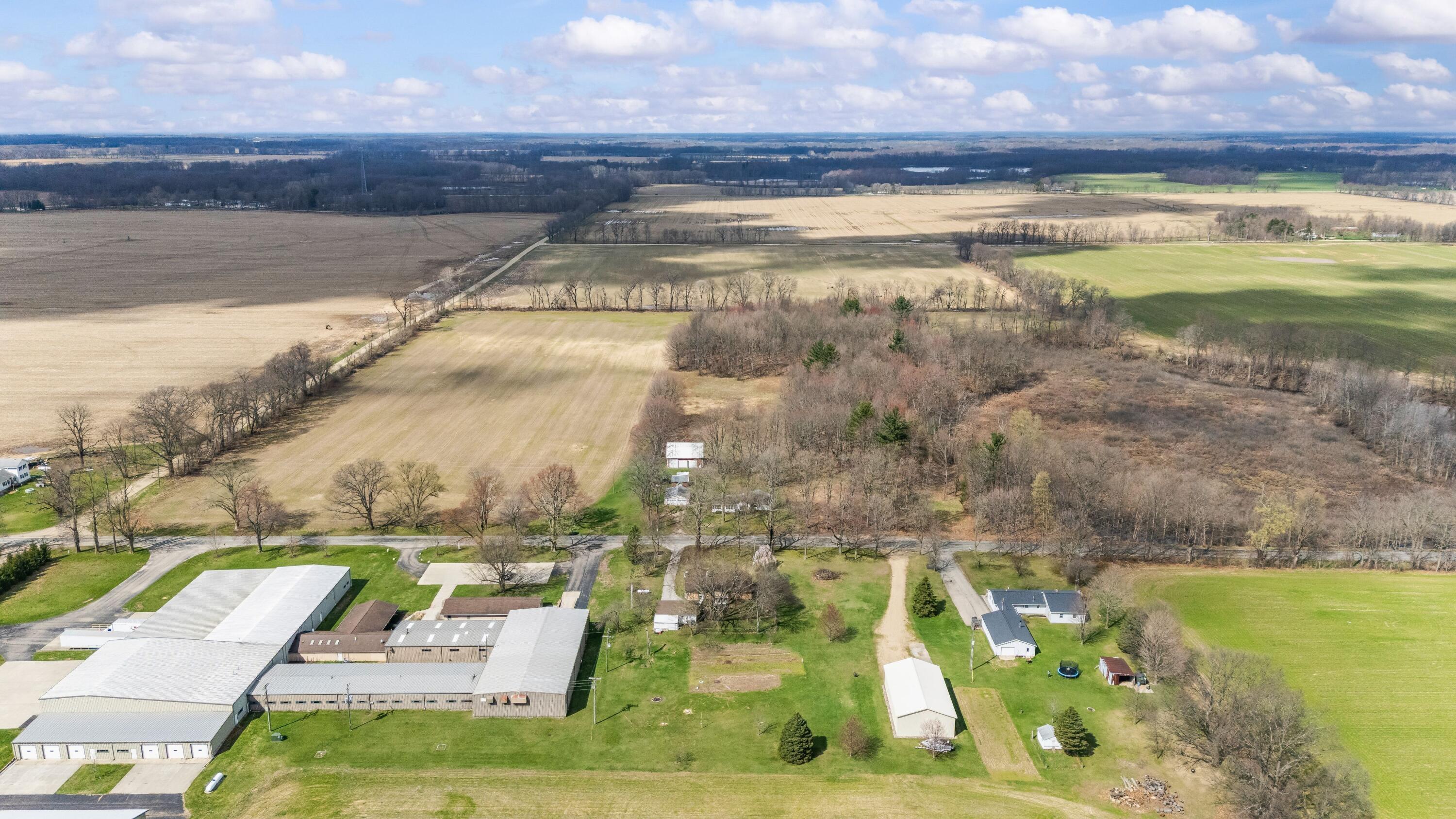 55796 92nd Avenue Dowagiac MI 49047