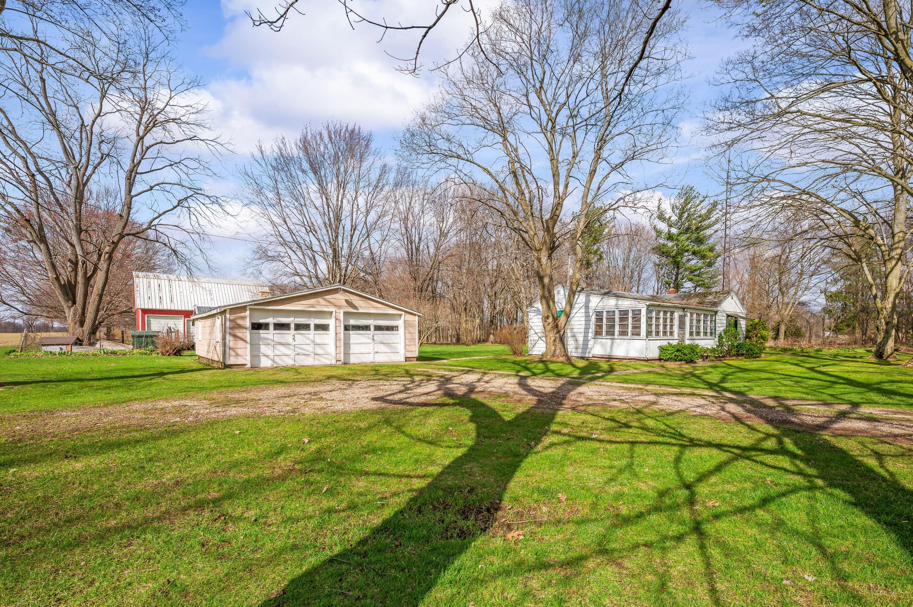 55796 92nd Avenue Dowagiac MI 49047