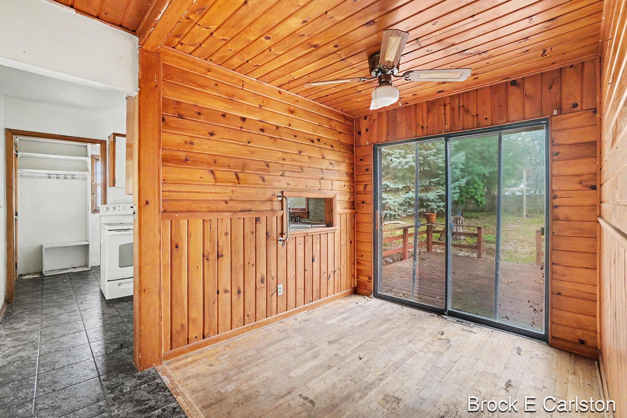 1442 Norwich Avenue Norton Shores MI 49444
