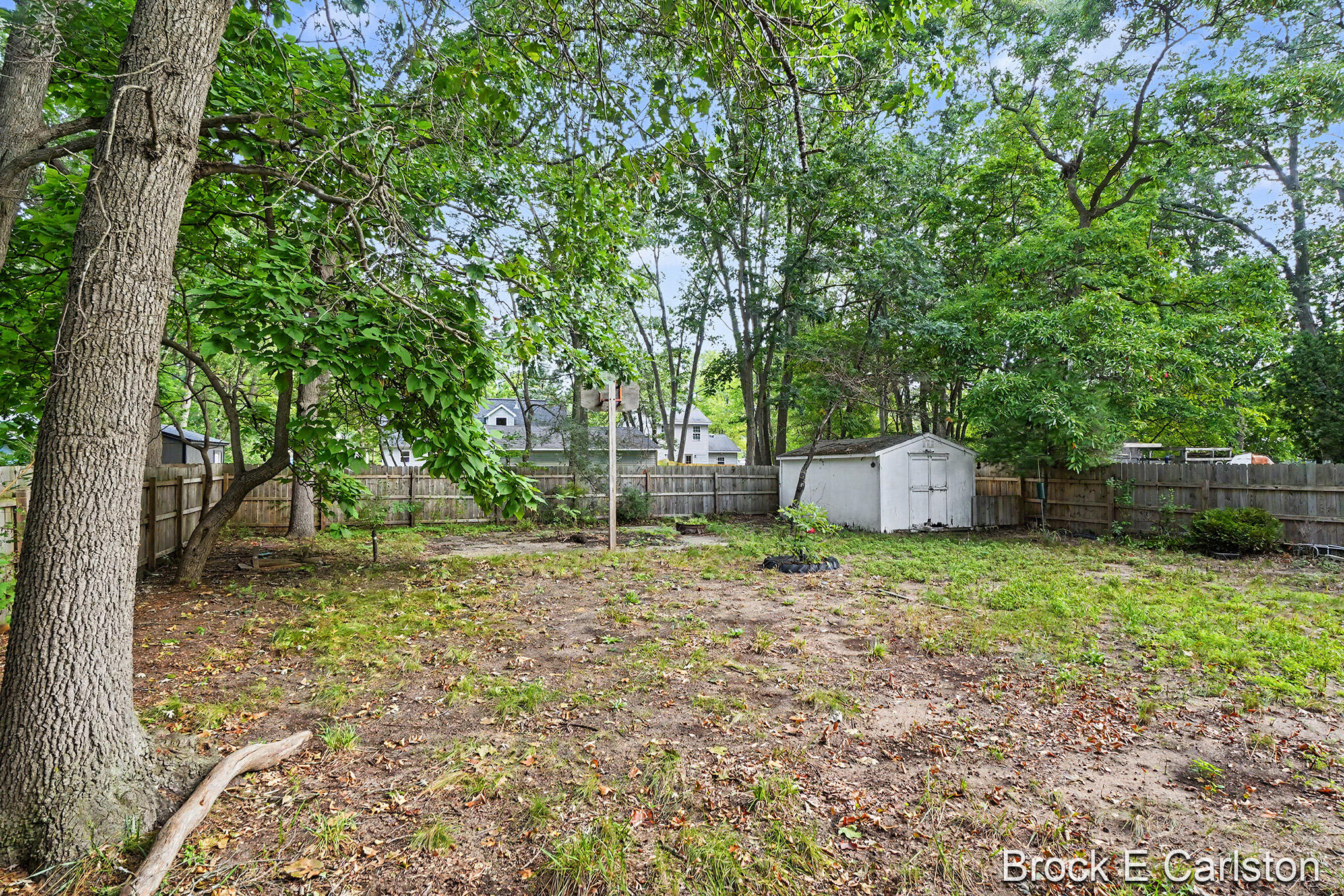 1442 Norwich Avenue Norton Shores MI 49444