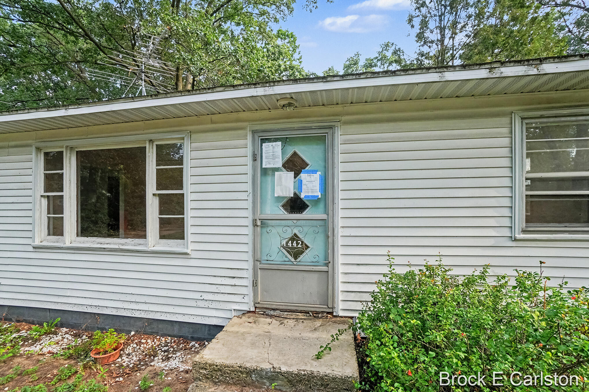 1442 Norwich Avenue Norton Shores MI 49444