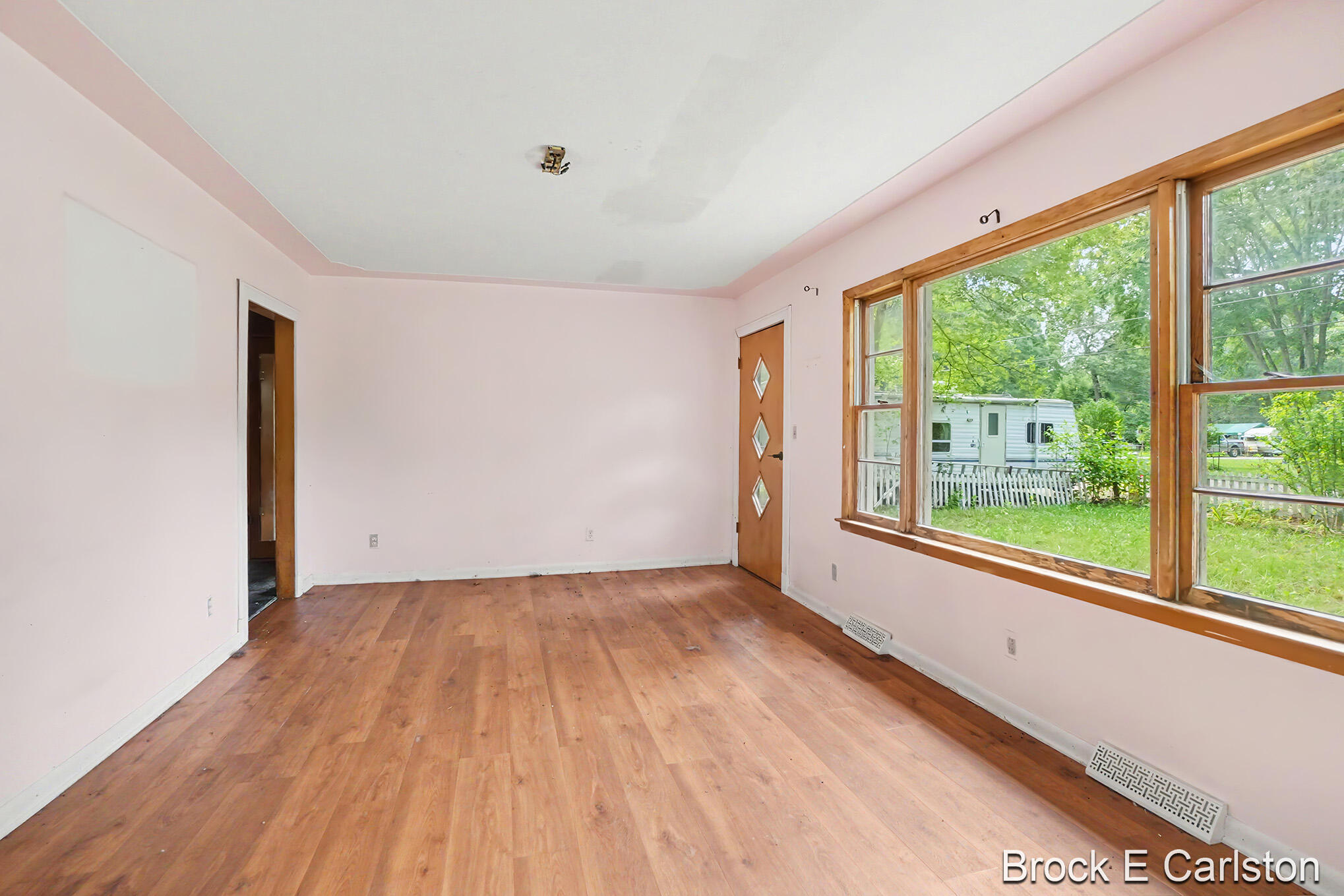 1442 Norwich Avenue Norton Shores MI 49444