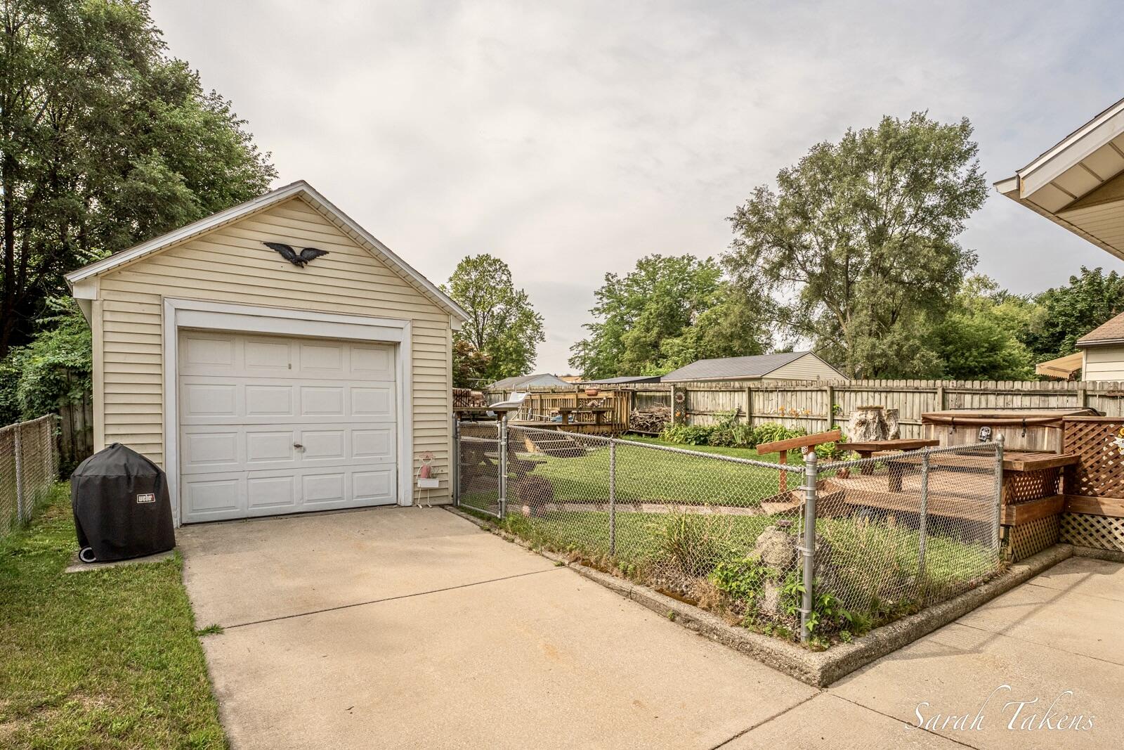 116 35th Street SE Grand Rapids MI 49548