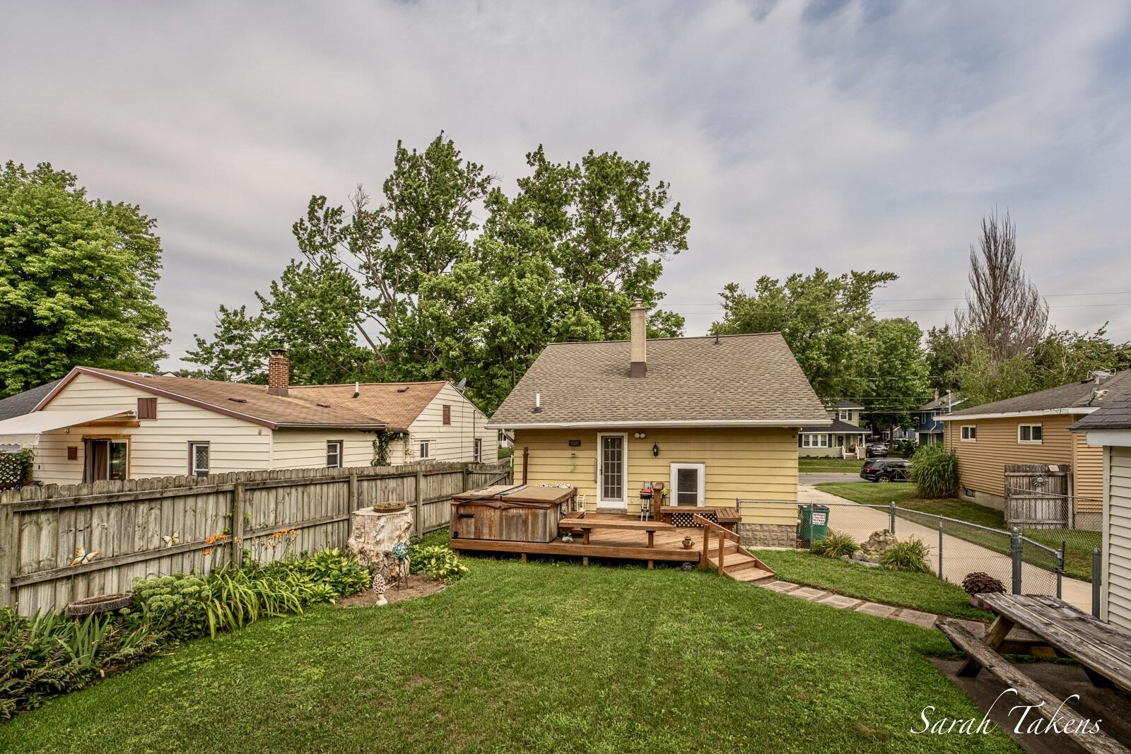 116 35th Street SE Grand Rapids MI 49548