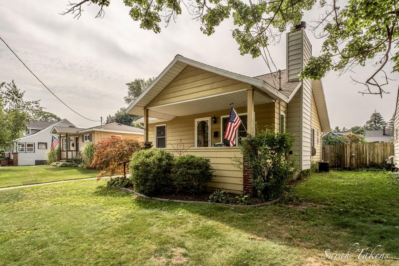 116 35th Street SE Grand Rapids MI 49548