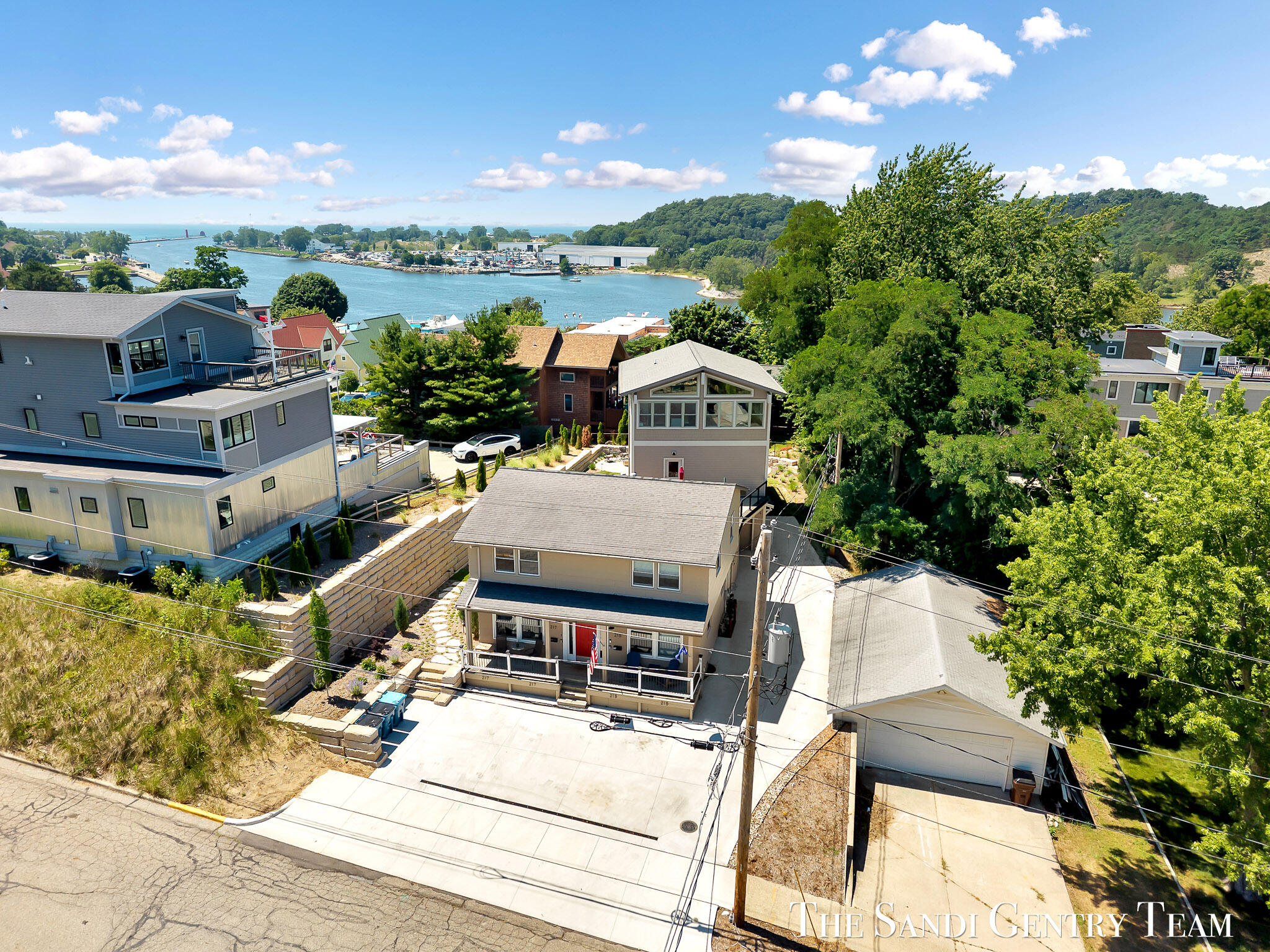 215 S 1st Street Grand Haven MI 49417