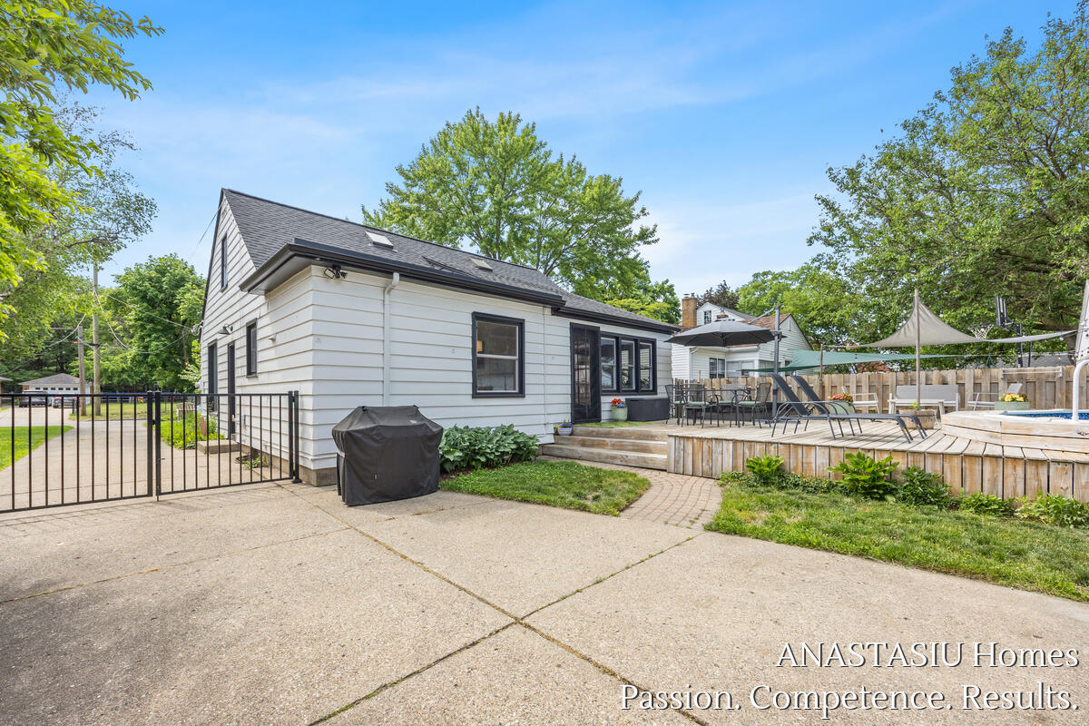 2238 Godwin Avenue SE Grand Rapids MI 49507