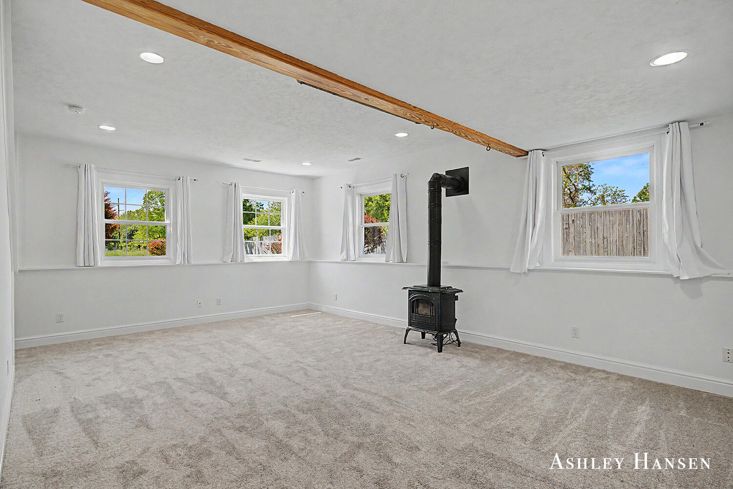 7085 Hidden Ridge Drive SE Grand Rapids MI 49546