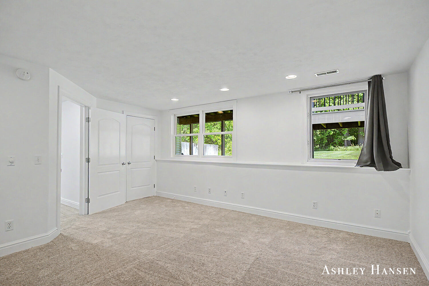 7085 Hidden Ridge Drive SE Grand Rapids MI 49546