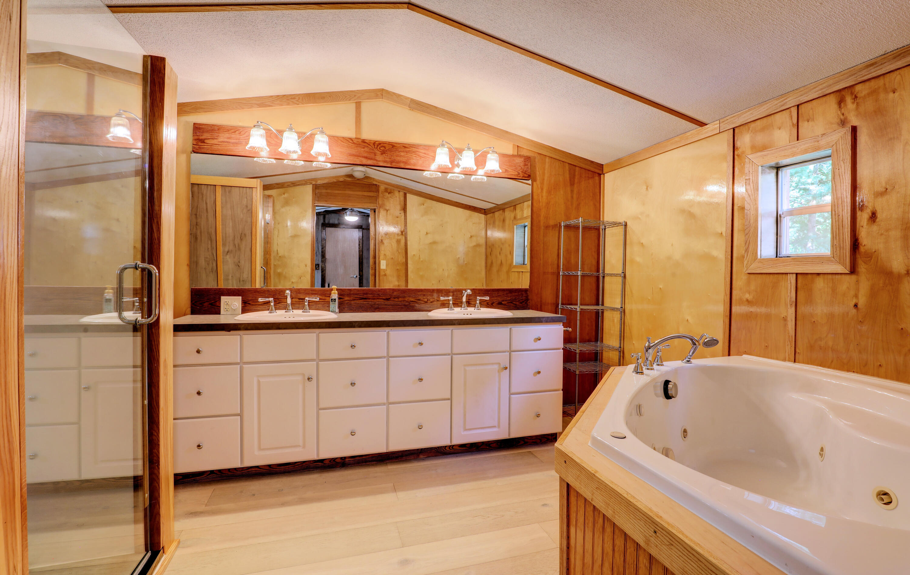 13618 Silverbrook Drive Grand Haven MI 49417