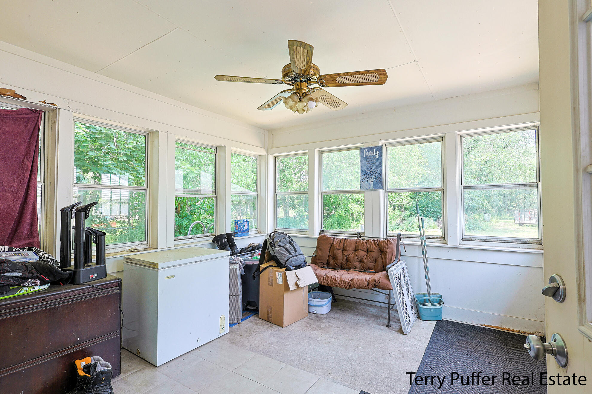 607 66th Street SE Grand Rapids MI 49548