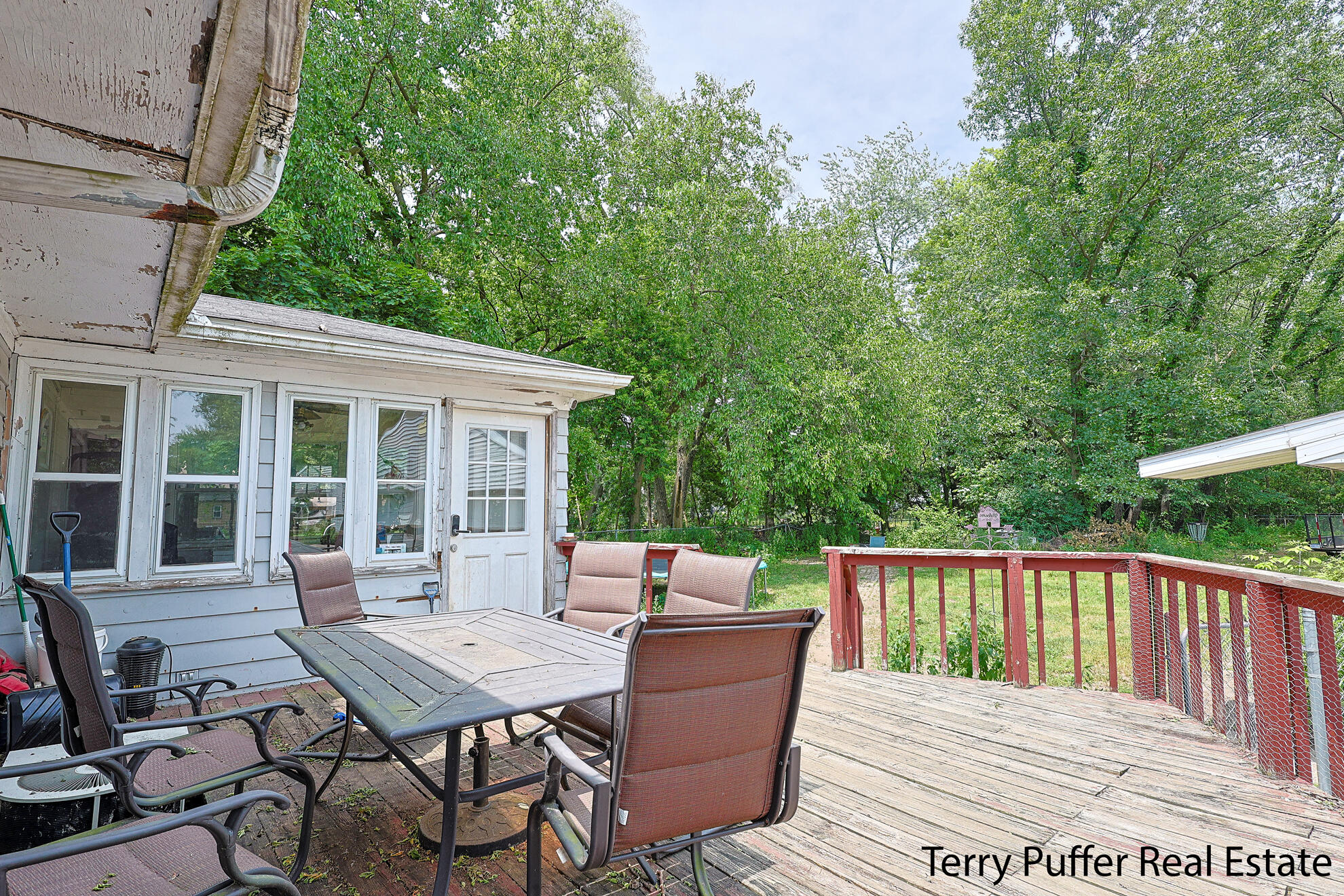 607 66th Street SE Grand Rapids MI 49548