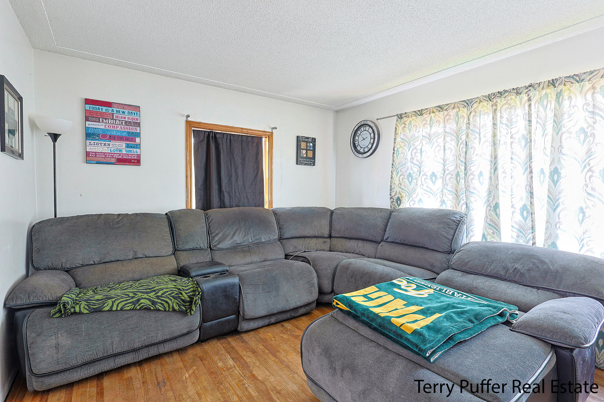 607 66th Street SE Grand Rapids MI 49548