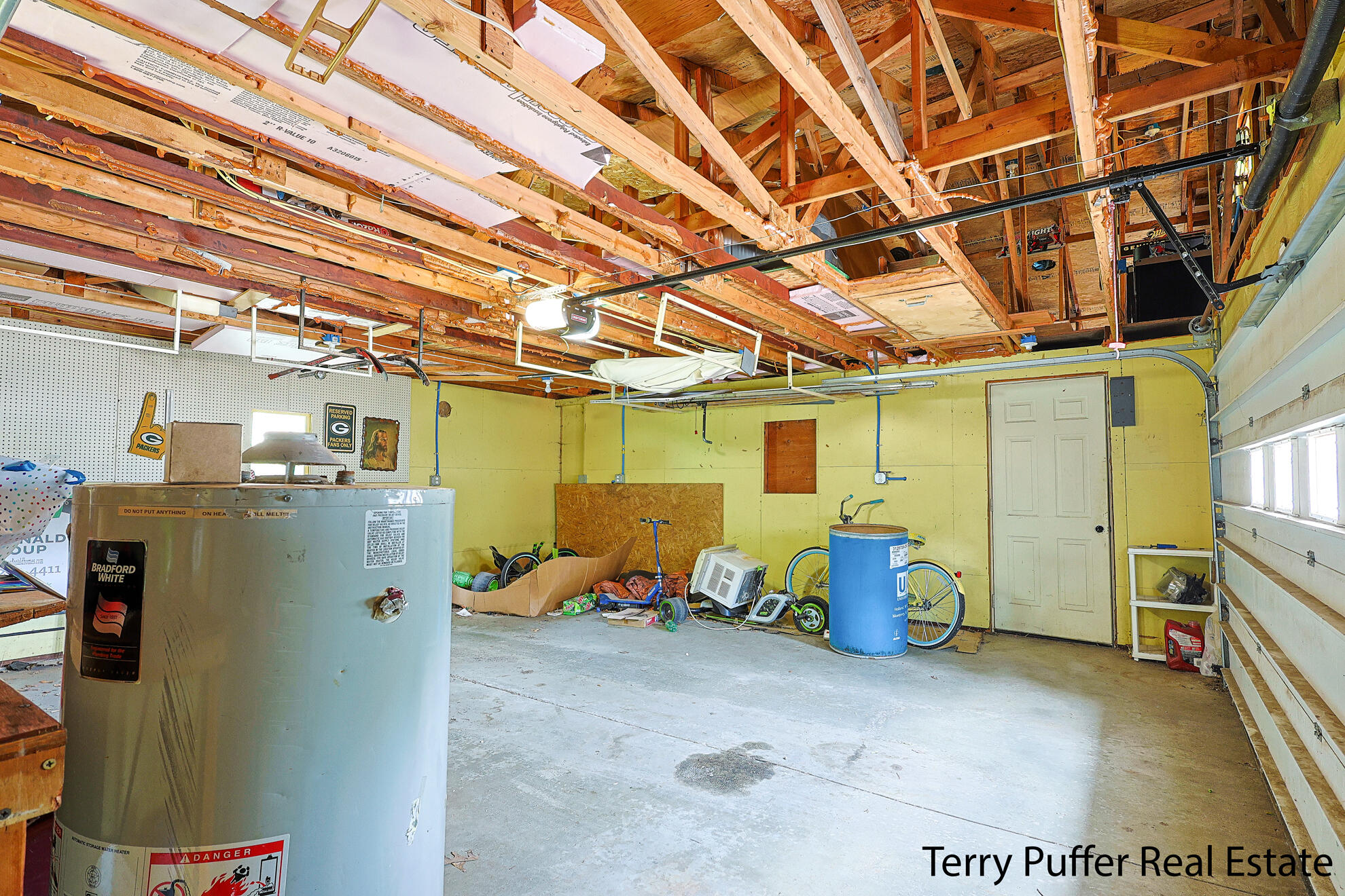 607 66th Street SE Grand Rapids MI 49548