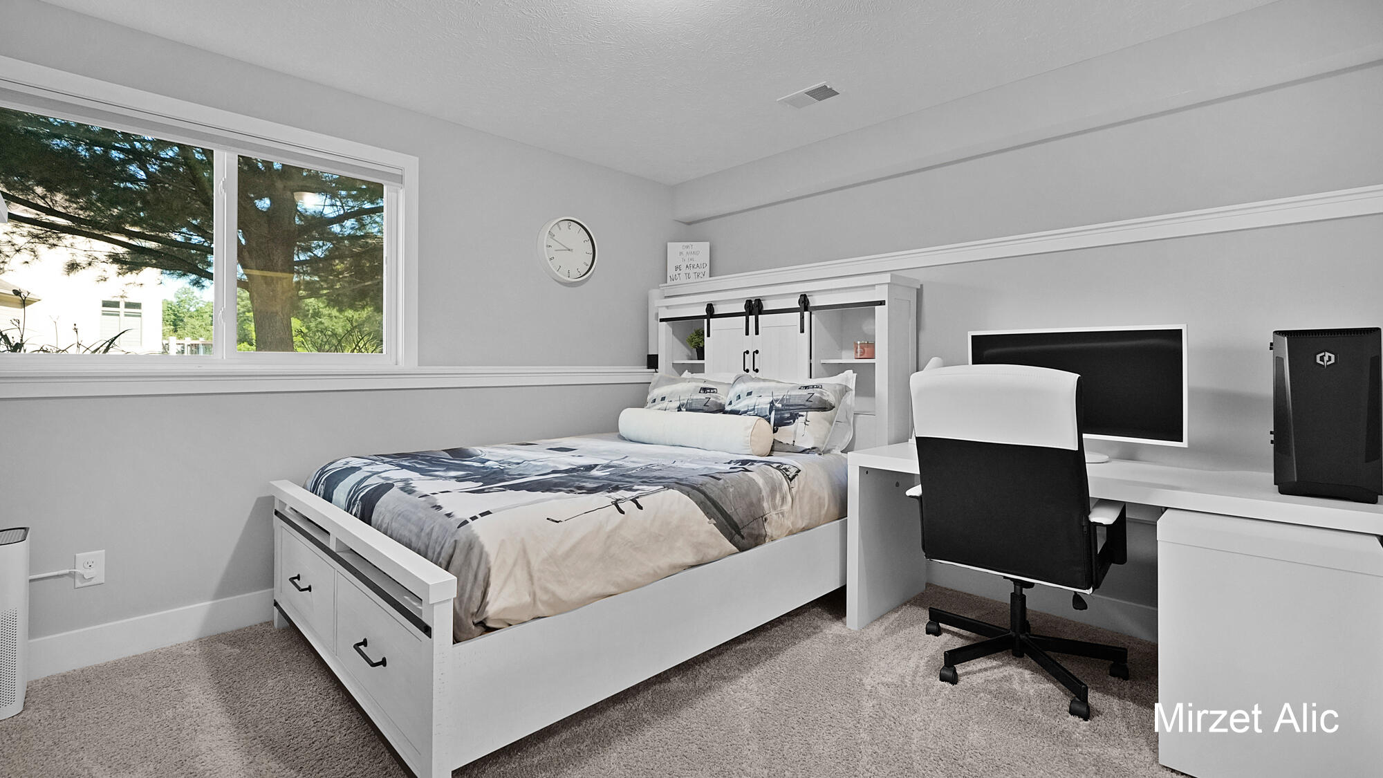 5220 Canyon River Drive NE Ada MI 49301