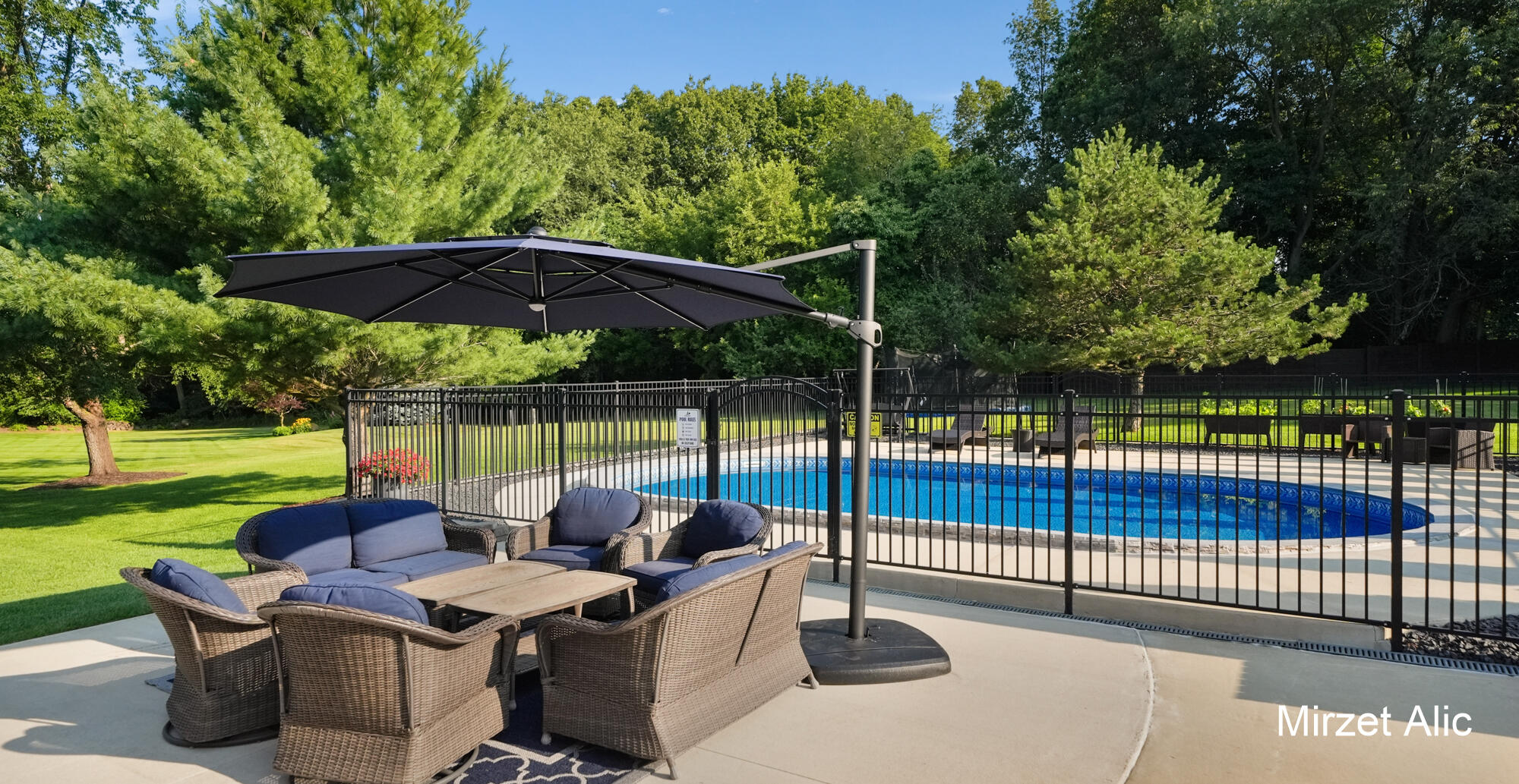 5220 Canyon River Drive NE Ada MI 49301