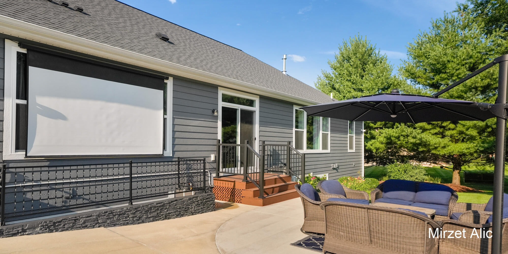 5220 Canyon River Drive NE Ada MI 49301