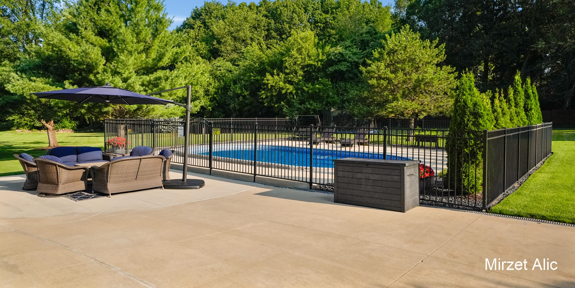 5220 Canyon River Drive NE Ada MI 49301