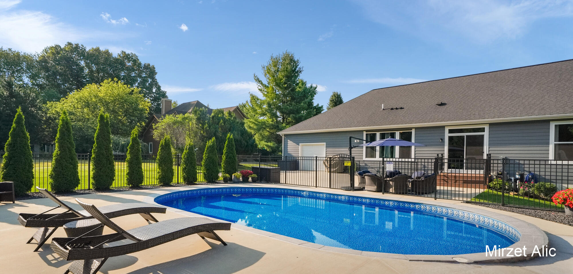 5220 Canyon River Drive NE Ada MI 49301