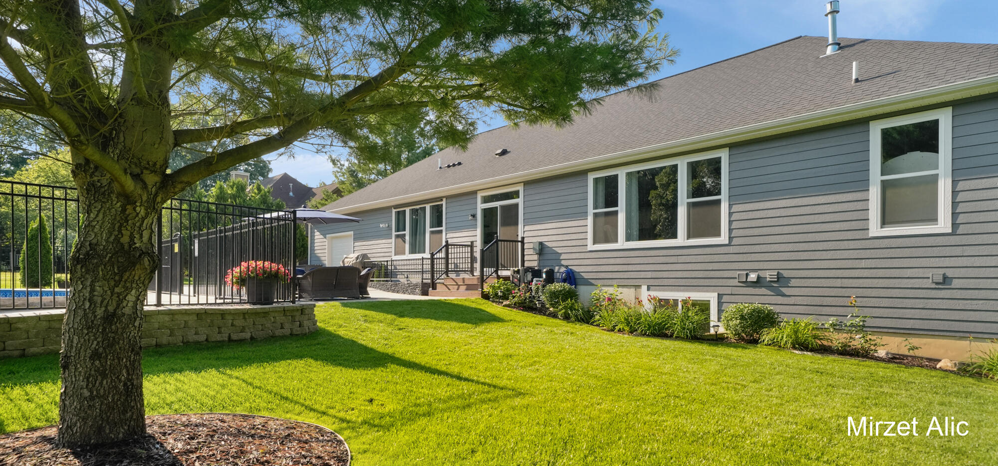 5220 Canyon River Drive NE Ada MI 49301