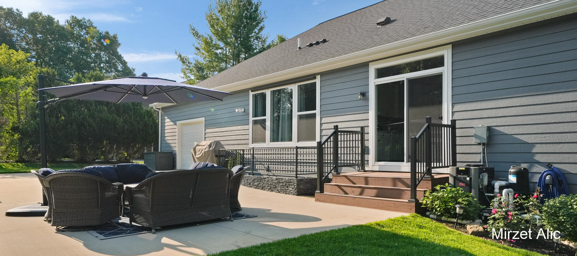 5220 Canyon River Drive NE Ada MI 49301