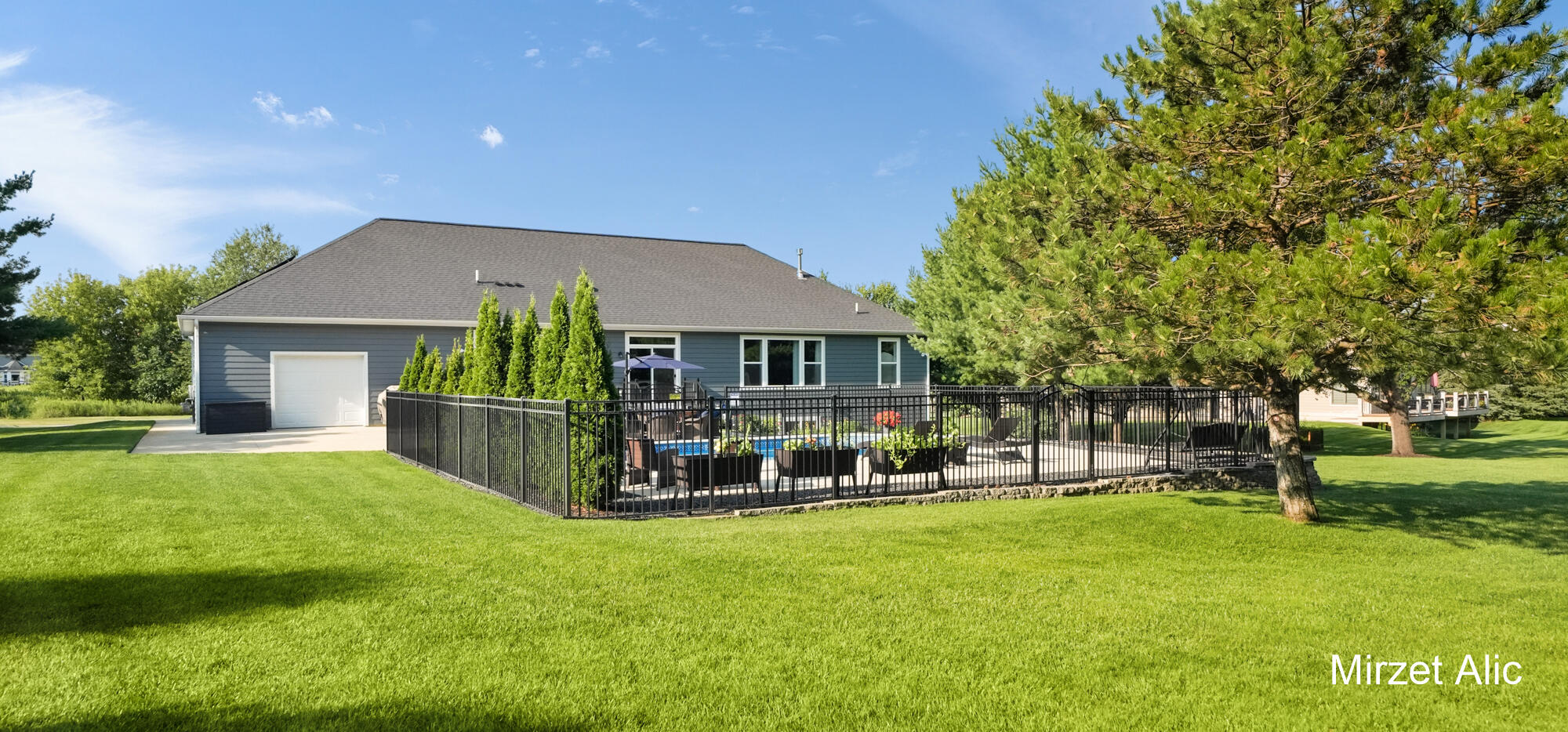5220 Canyon River Drive NE Ada MI 49301