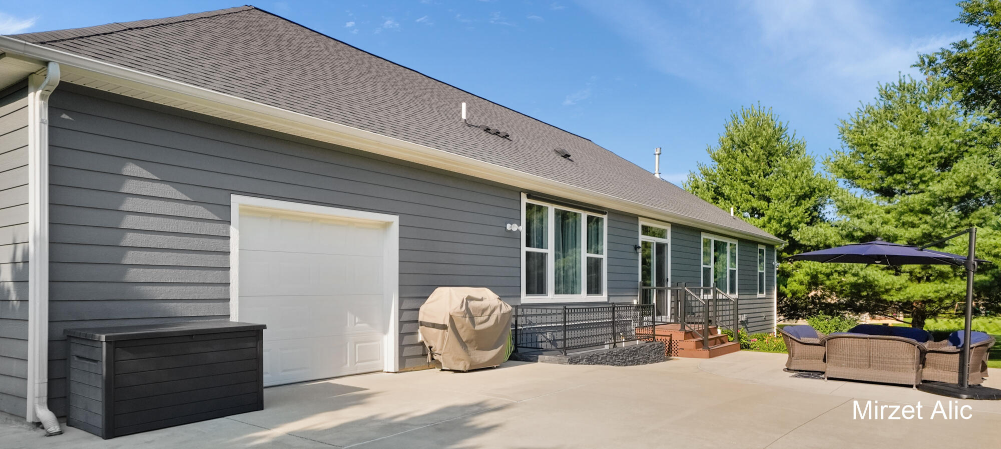 5220 Canyon River Drive NE Ada MI 49301