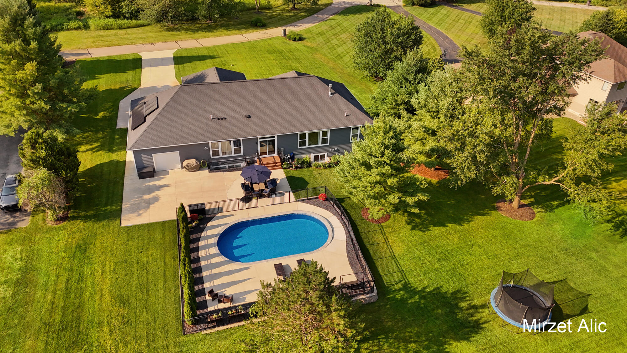 5220 Canyon River Drive NE Ada MI 49301