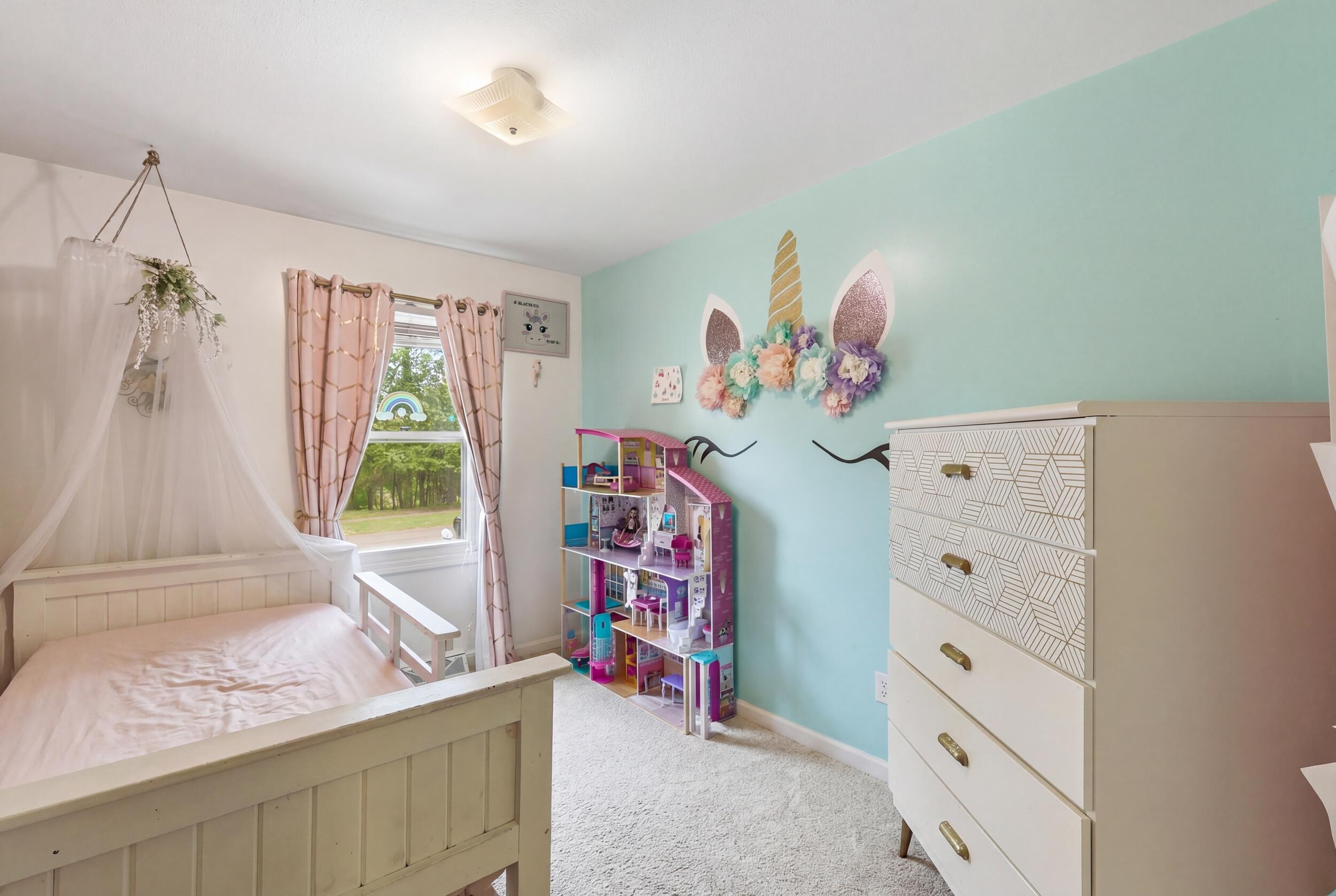 2433 Glen Valley Drive NW Grand Rapids MI 49544