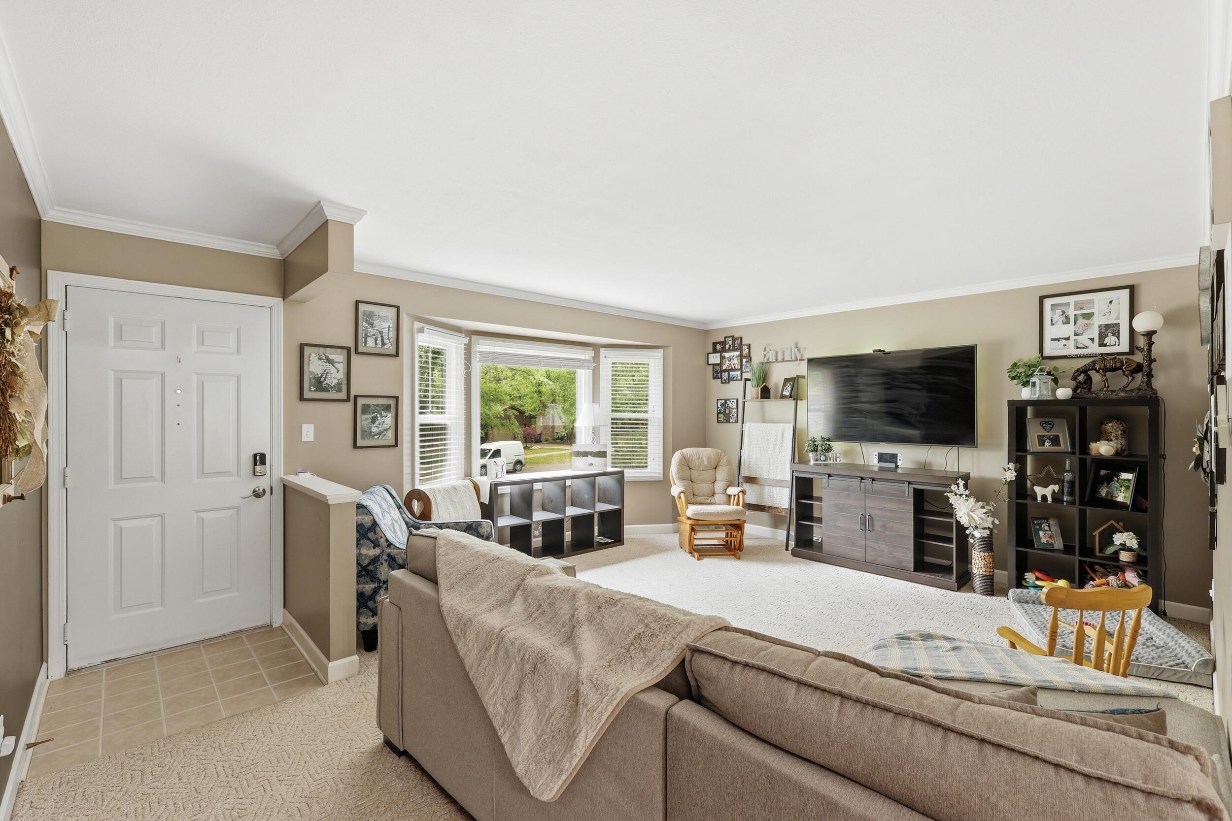 2433 Glen Valley Drive NW Grand Rapids MI 49544