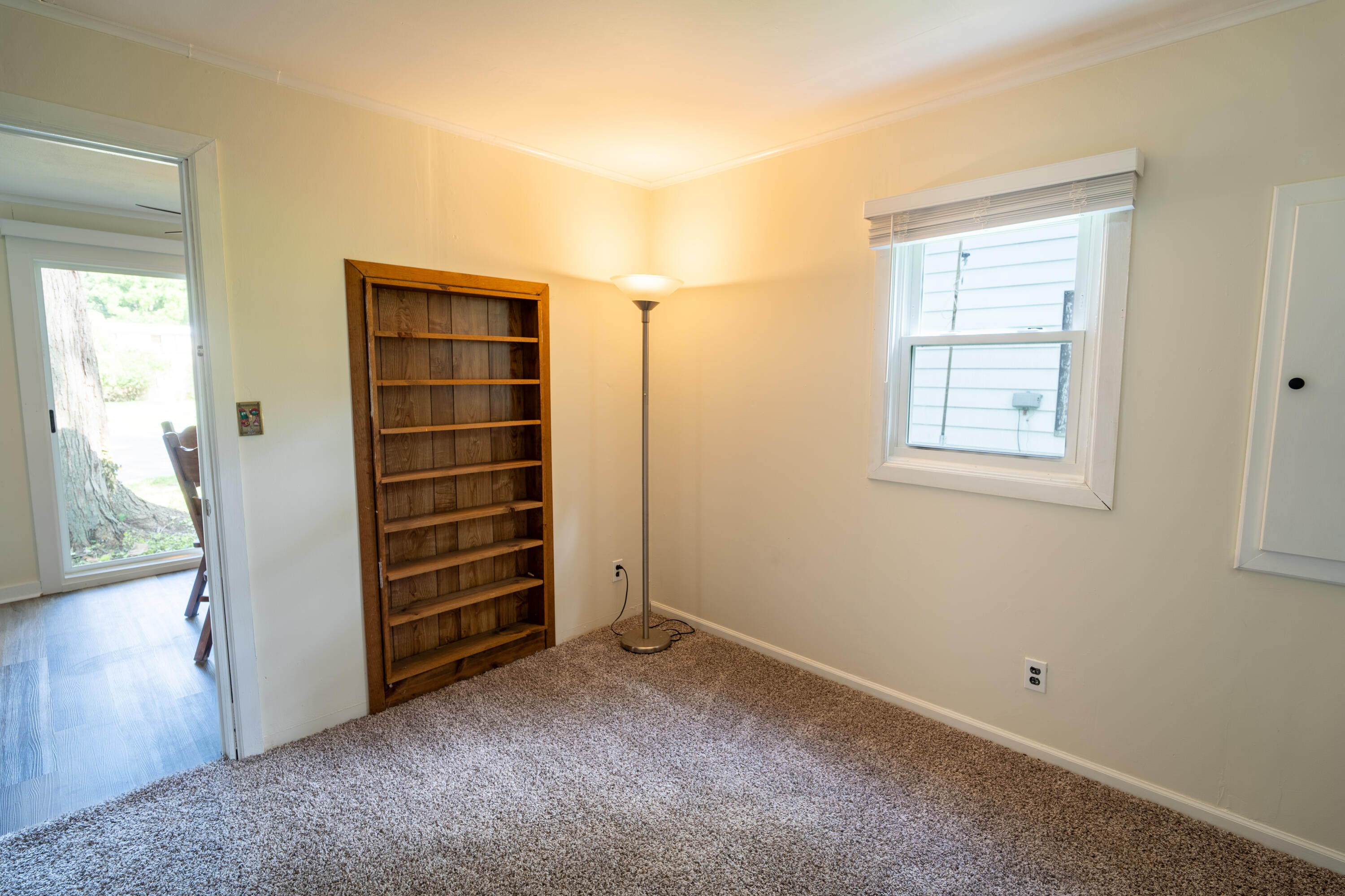 1124 Kusterer Drive NW Grand Rapids MI 49534